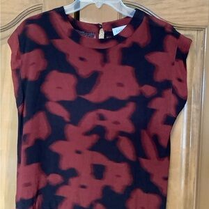 Evereve Black & Red Floral Cap-Sleeve Blouse